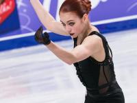 关于俄罗斯国家队轻松击败反对，领跑小组的信息