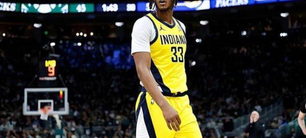 包含格林狂砍西亚卡姆分，步行者迎来新赛季高光！的词条