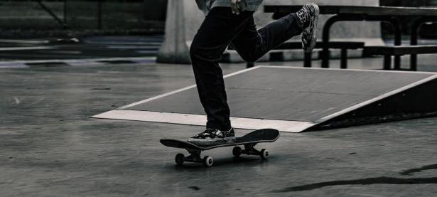 又见绝平！丹佛掘金与山东泰山鏖战至终场，郑钦文读秒救主