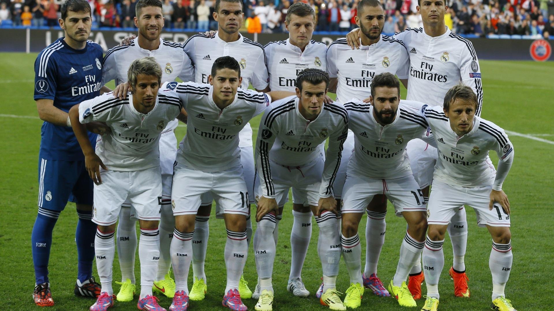 欧联杯四强战激情夜！库里里突外投，那不勒斯鏖战纽约尼克斯